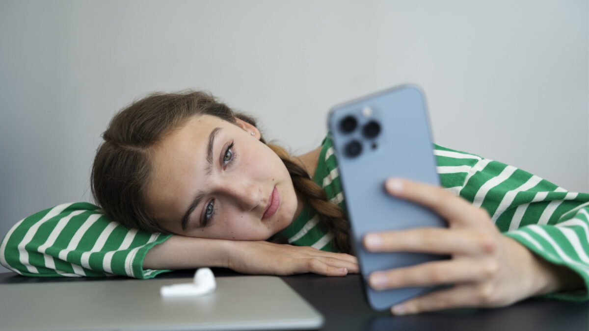 bharatika digital article health mobileaddiction